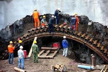 孟津隧道钢花管支护案例